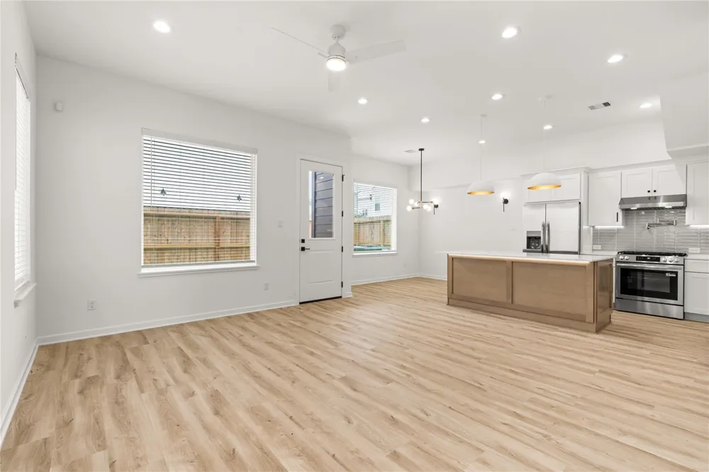 4746 Martin Hill Street Houston, TX 77018