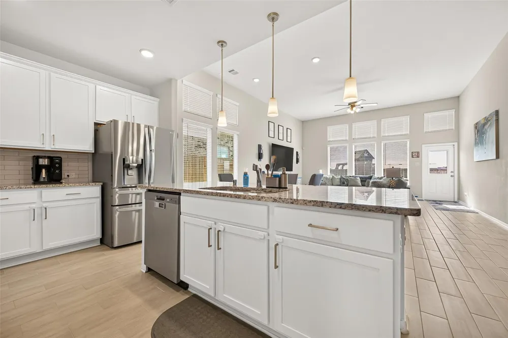 3411 Brushy Meadow Drive Angleton, TX 77515