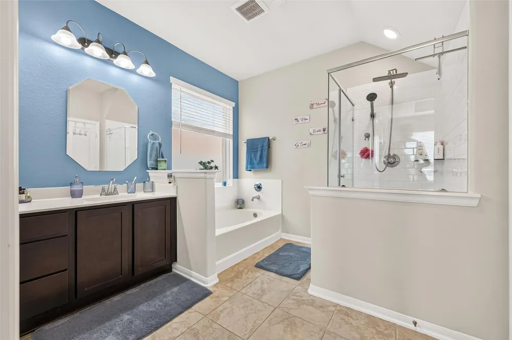 3411 Brushy Meadow Drive Angleton, TX 77515