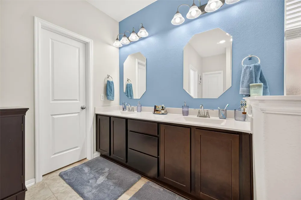 3411 Brushy Meadow Drive Angleton, TX 77515