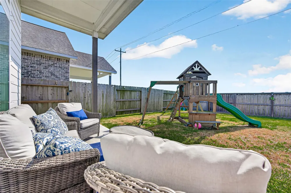 3411 Brushy Meadow Drive Angleton, TX 77515