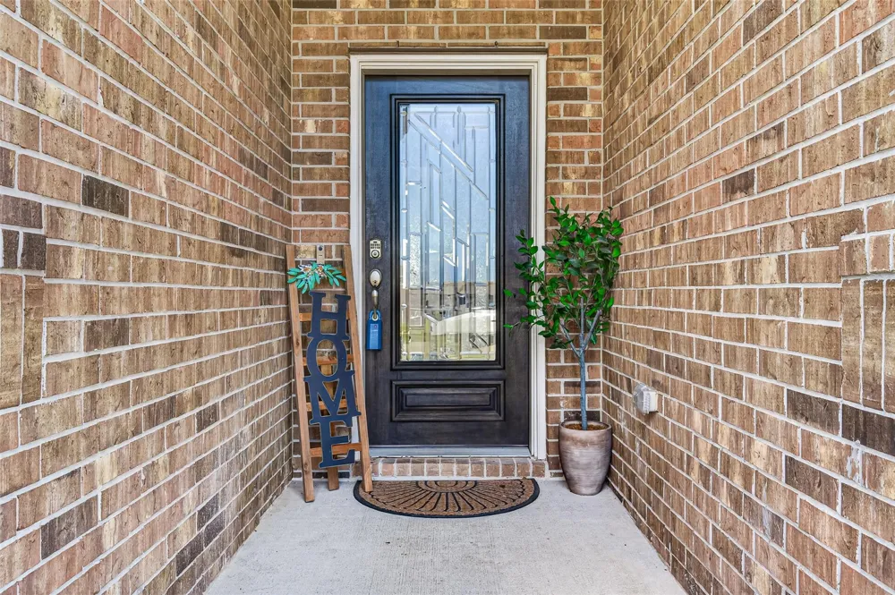 3411 Brushy Meadow Drive Angleton, TX 77515