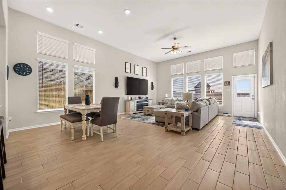 3411 Brushy Meadow Drive Angleton, TX 77515