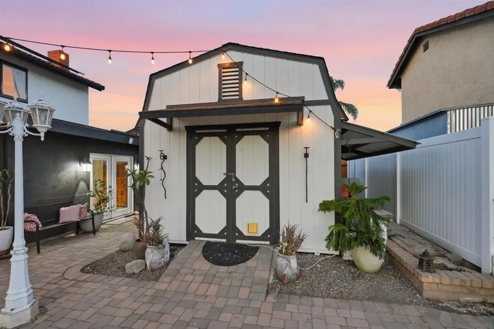 10835 Hillcreek Rd Santee, CA 92071