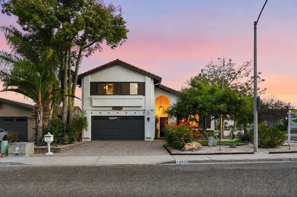 10835 Hillcreek Rd Santee, CA 92071