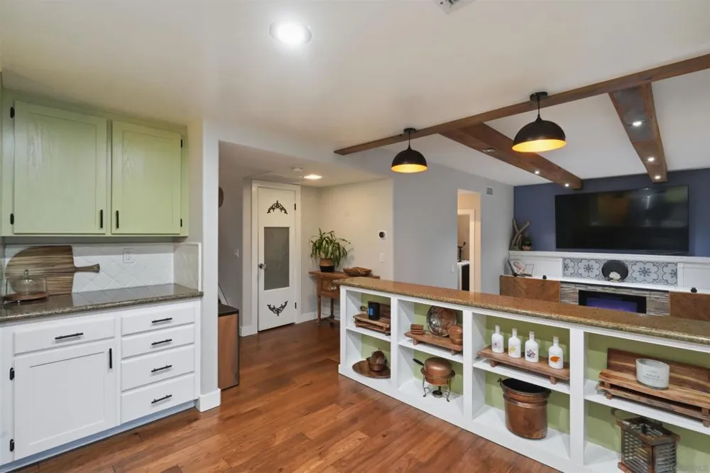 10835 Hillcreek Rd Santee, CA 92071