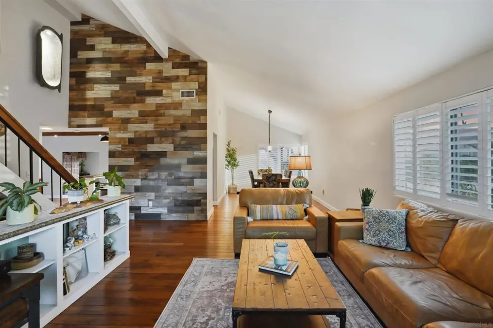 10835 Hillcreek Rd Santee, CA 92071