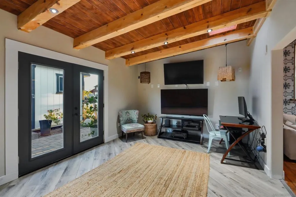 10835 Hillcreek Rd Santee, CA 92071