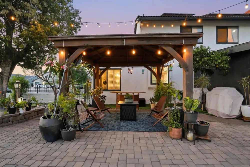 10835 Hillcreek Rd Santee, CA 92071