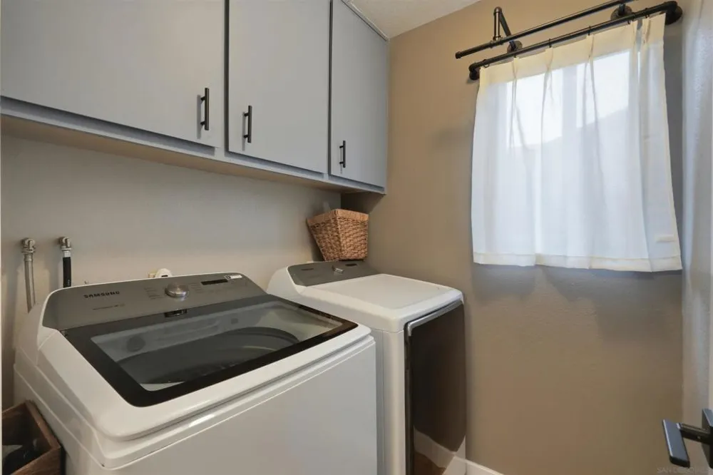 10835 Hillcreek Rd Santee, CA 92071