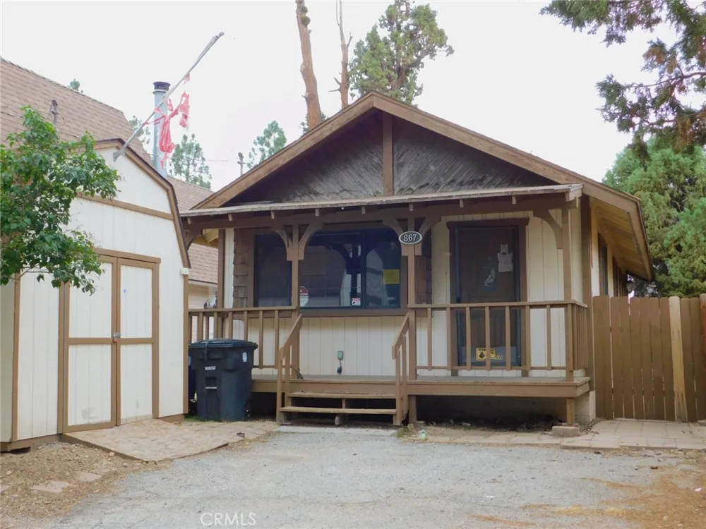867 Ash Big Bear City, CA 92314