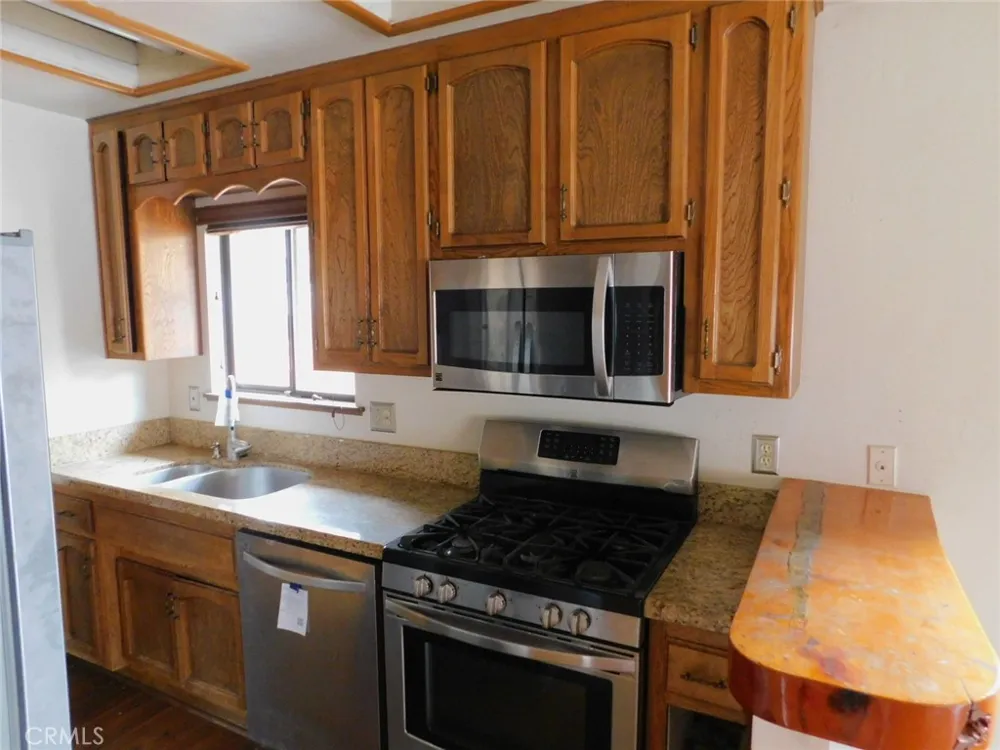 867 Ash Big Bear City, CA 92314