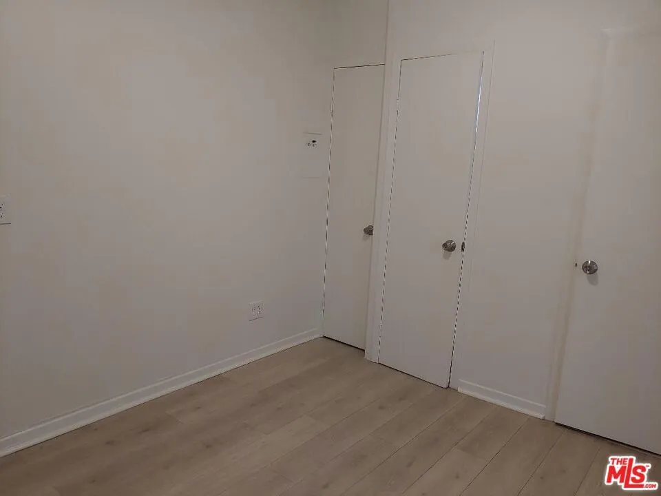 5419 Harold Way #9 Los Angeles, CA 90027