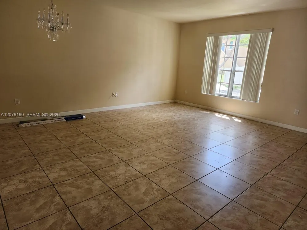 9224 SW 170th Pl Miami, FL 33196