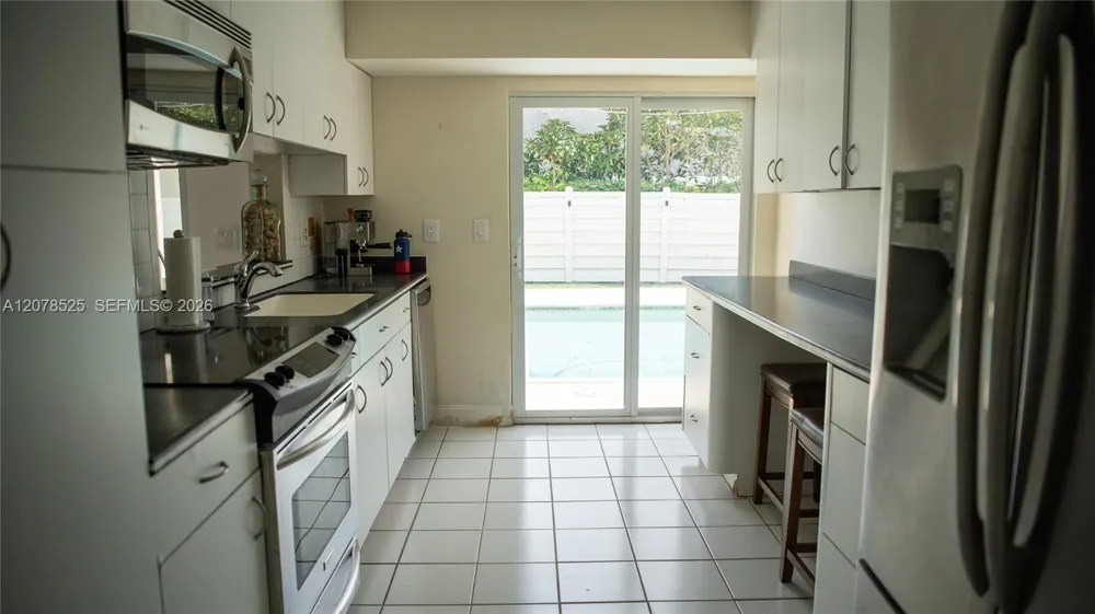 14045 SW 103rd Ter Miami, FL 33186