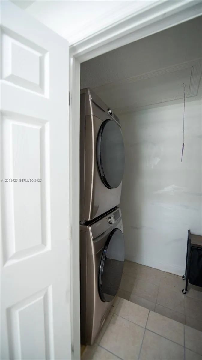 14045 SW 103rd Ter Miami, FL 33186
