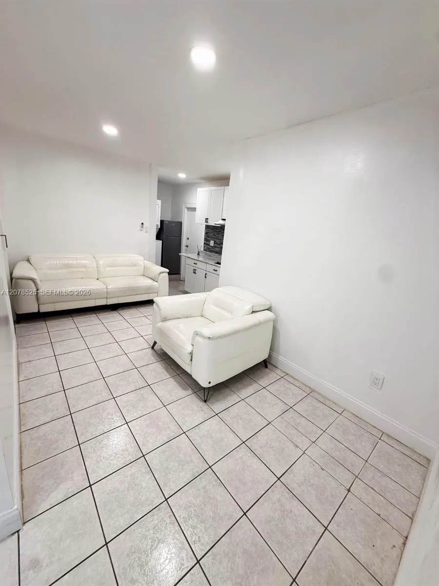 14045 SW 103rd Ter Miami, FL 33186