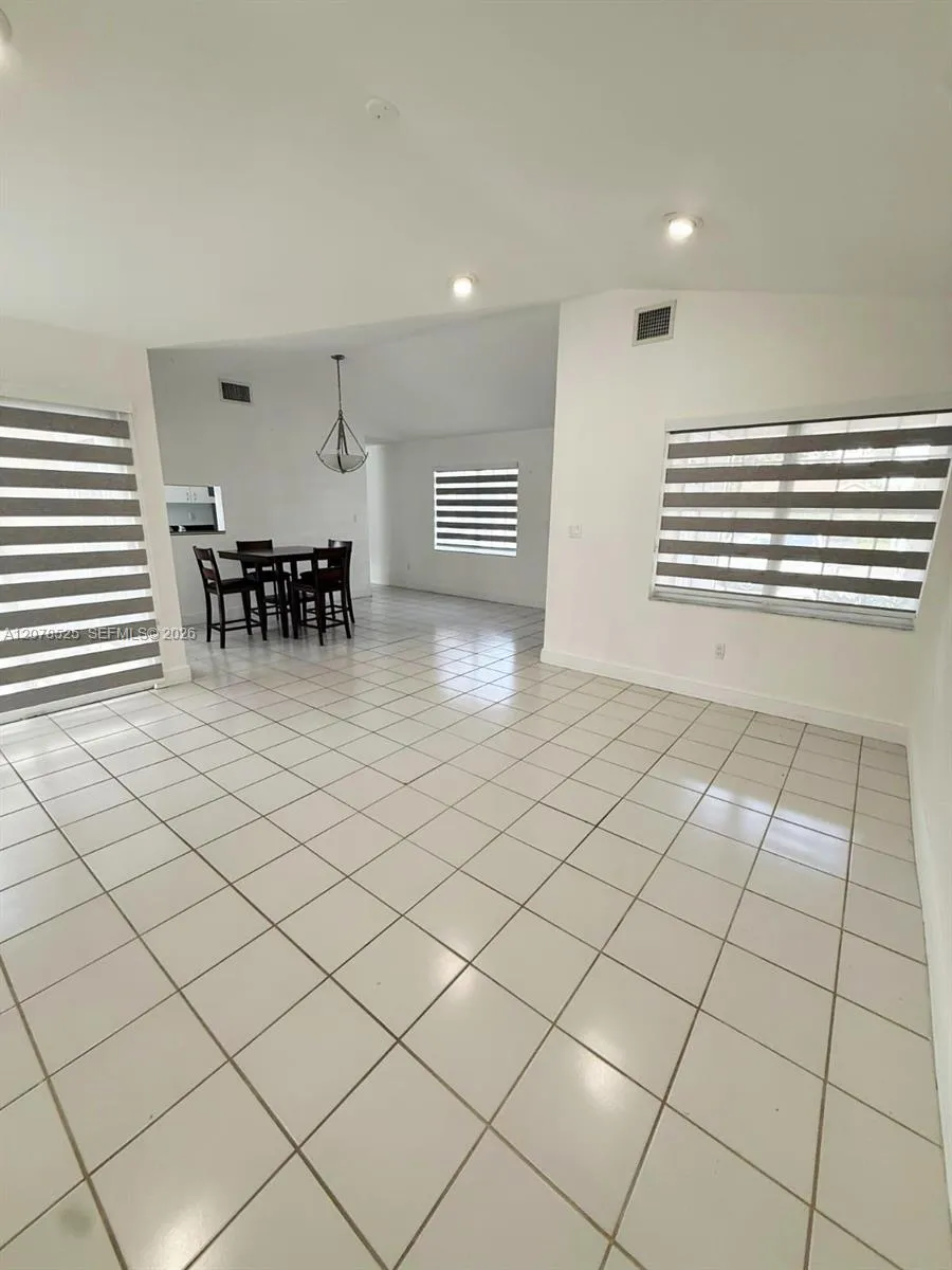 14045 SW 103rd Ter Miami, FL 33186