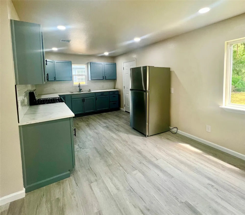 1524 S Santa Fe Bartlesville, OK 74003