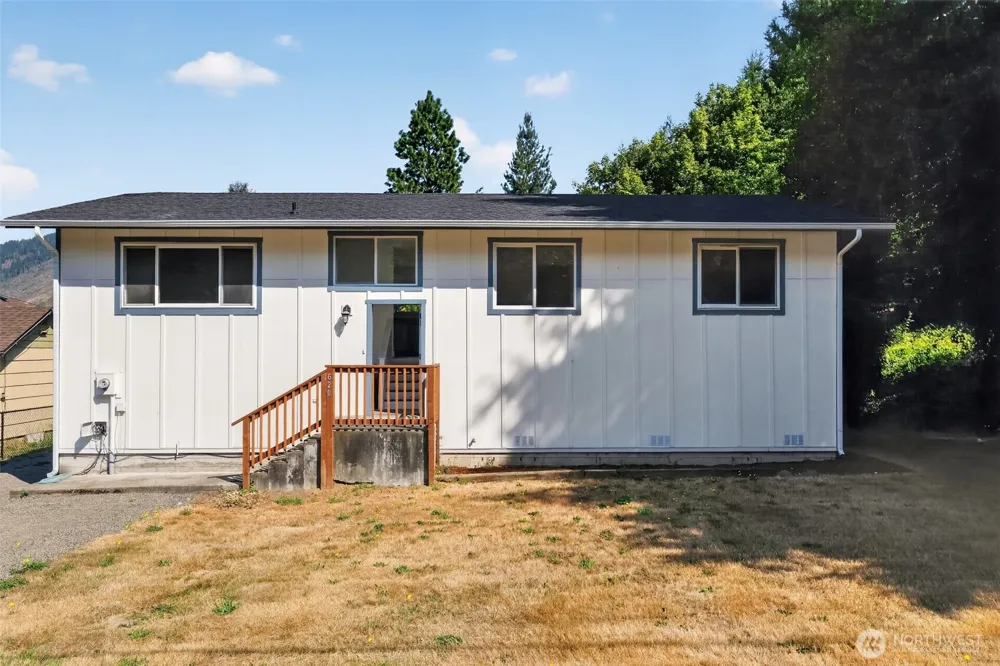 620 Westlake Avenue Morton, WA 98356