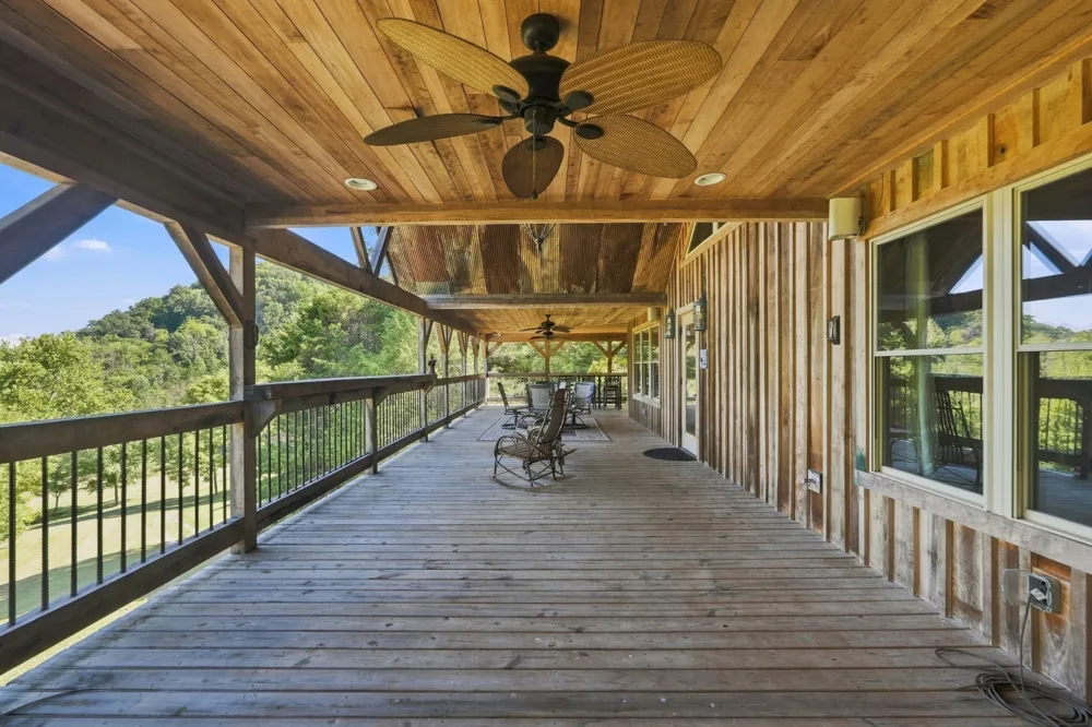 59 Russell Ln Pleasant Shade, TN 37145