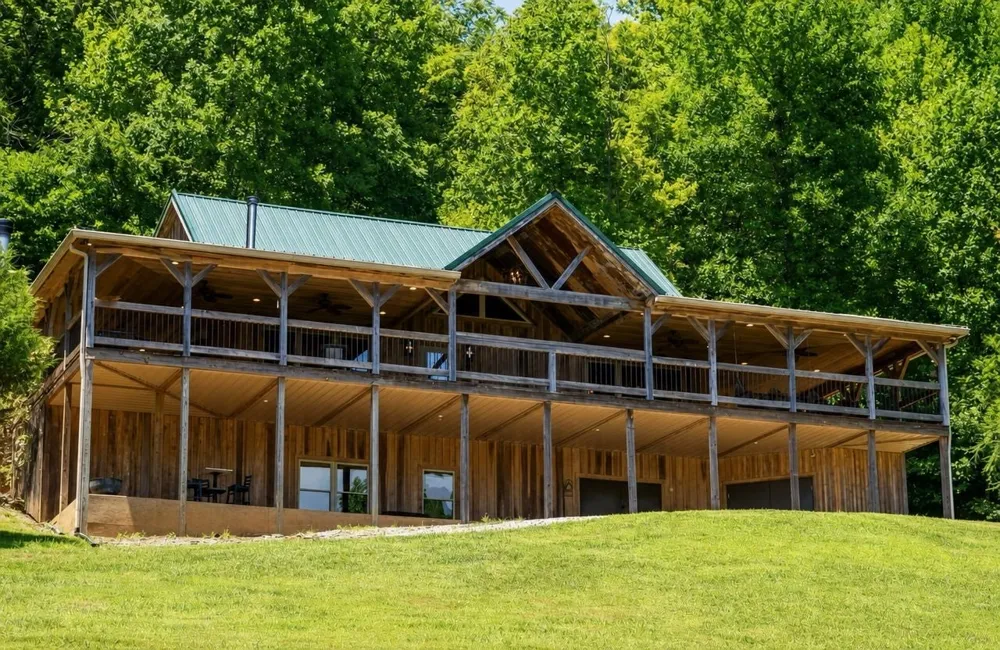 59 Russell Ln Pleasant Shade, TN 37145