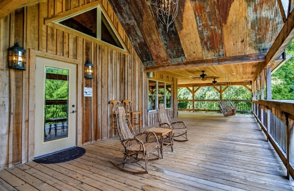 59 Russell Ln Pleasant Shade, TN 37145