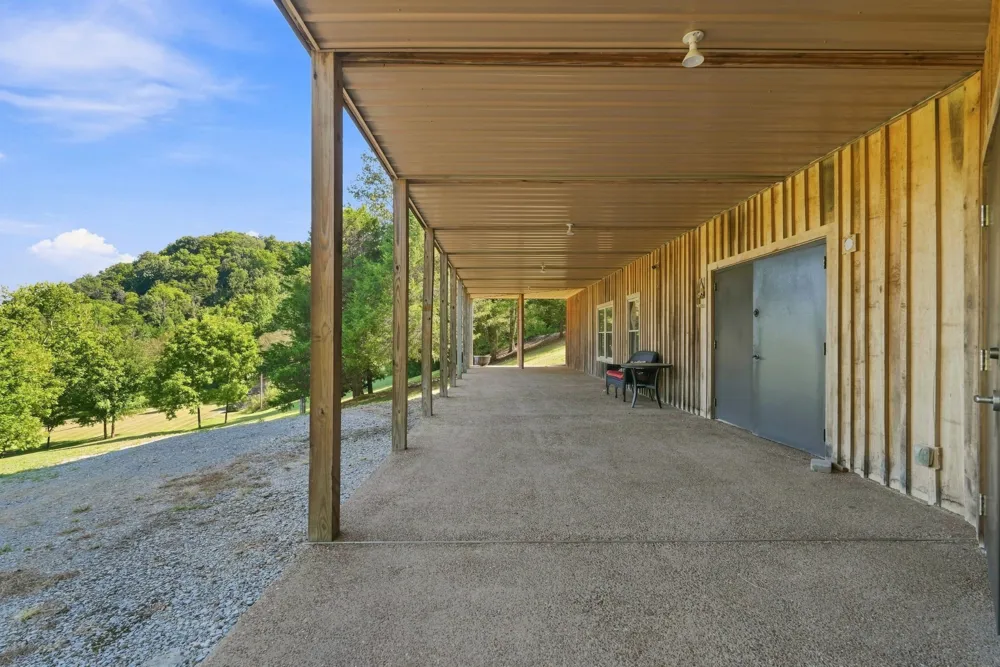 59 Russell Ln Pleasant Shade, TN 37145