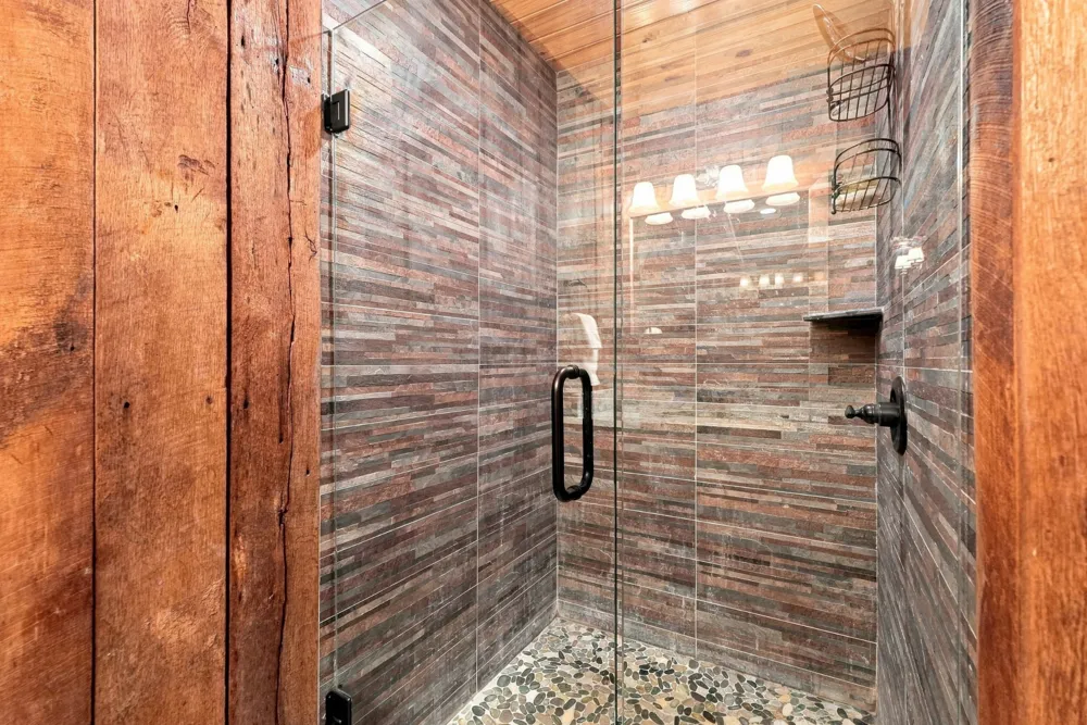 59 Russell Ln Pleasant Shade, TN 37145