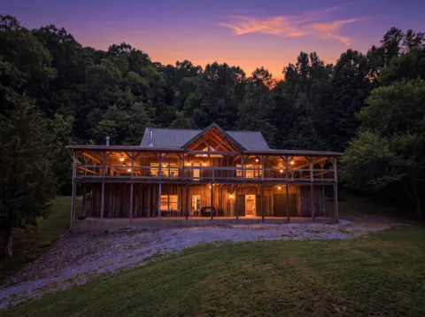 59 Russell Ln