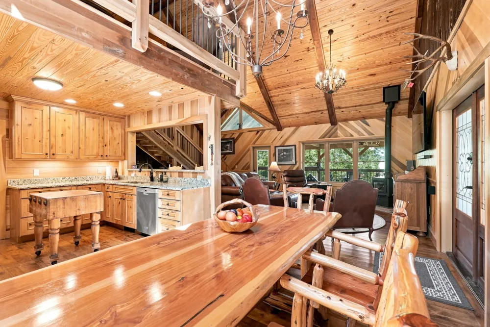 59 Russell Ln Pleasant Shade, TN 37145