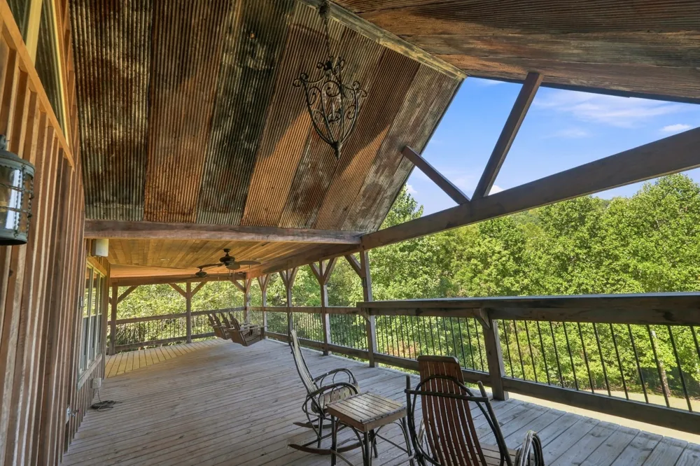 59 Russell Ln Pleasant Shade, TN 37145