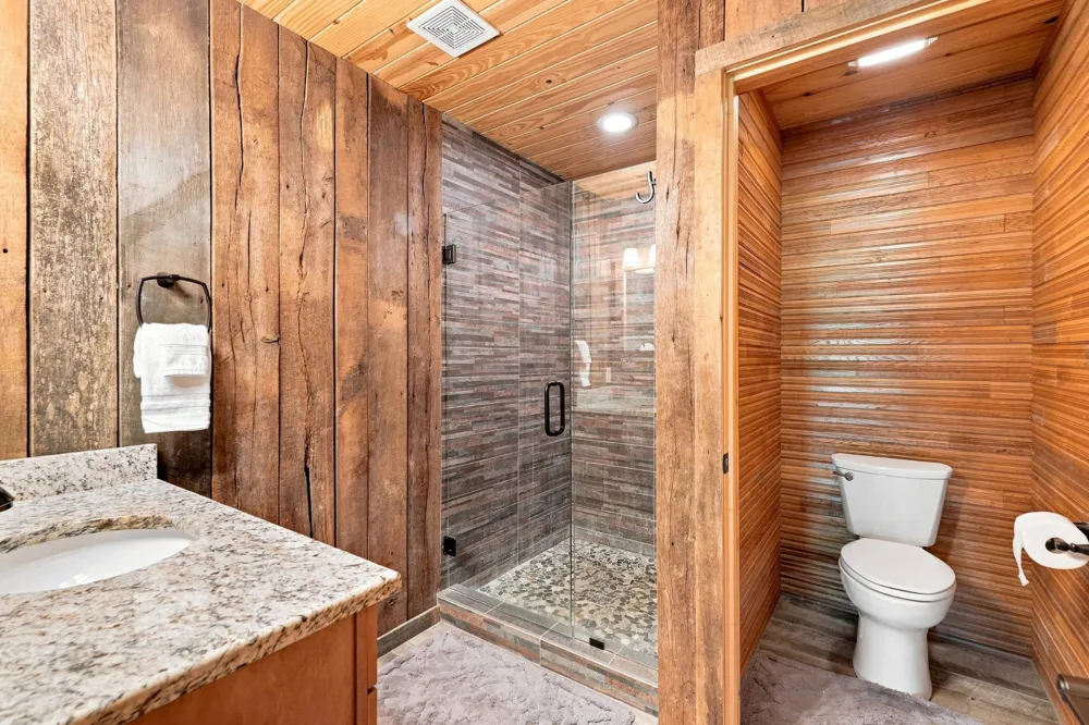 59 Russell Ln Pleasant Shade, TN 37145
