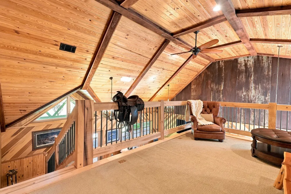 59 Russell Ln Pleasant Shade, TN 37145