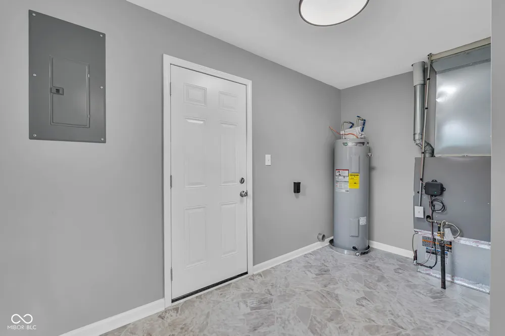 2824 S Rybolt Avenue Indianapolis, IN 46241