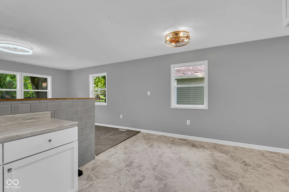 2824 S Rybolt Avenue Indianapolis, IN 46241