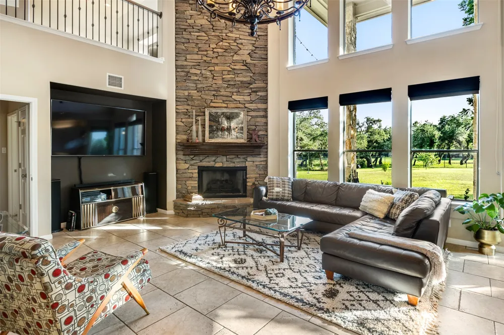 11508 Via Grande Drive Austin, TX 78739