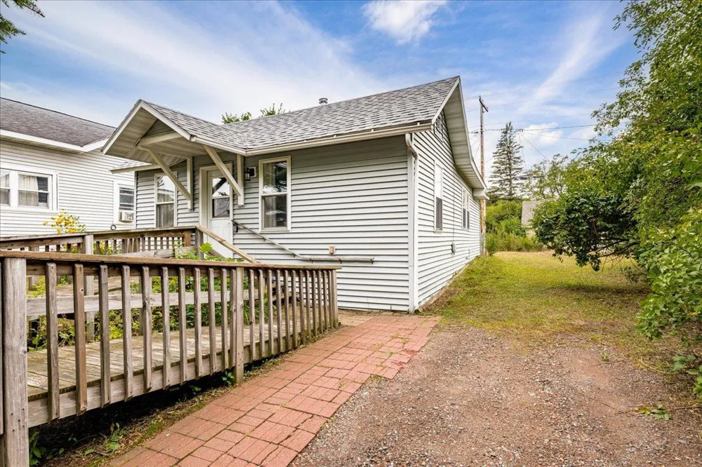 409 7th Street Cloquet, MN 55720