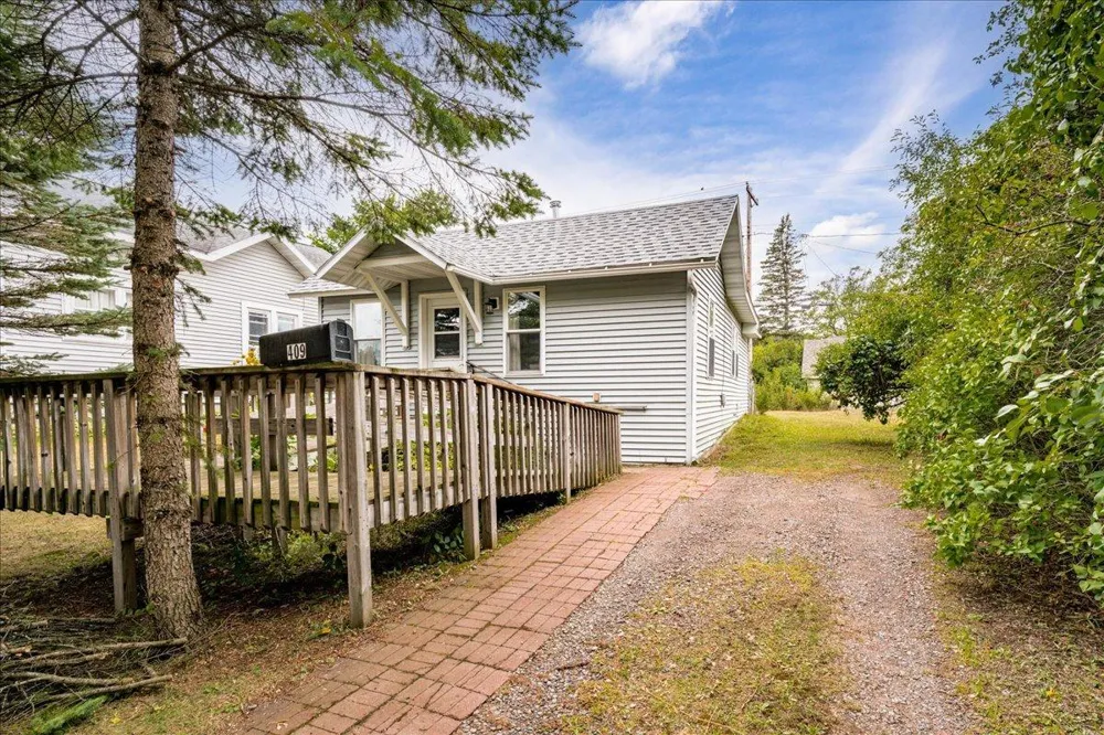 409 7th Street Cloquet, MN 55720