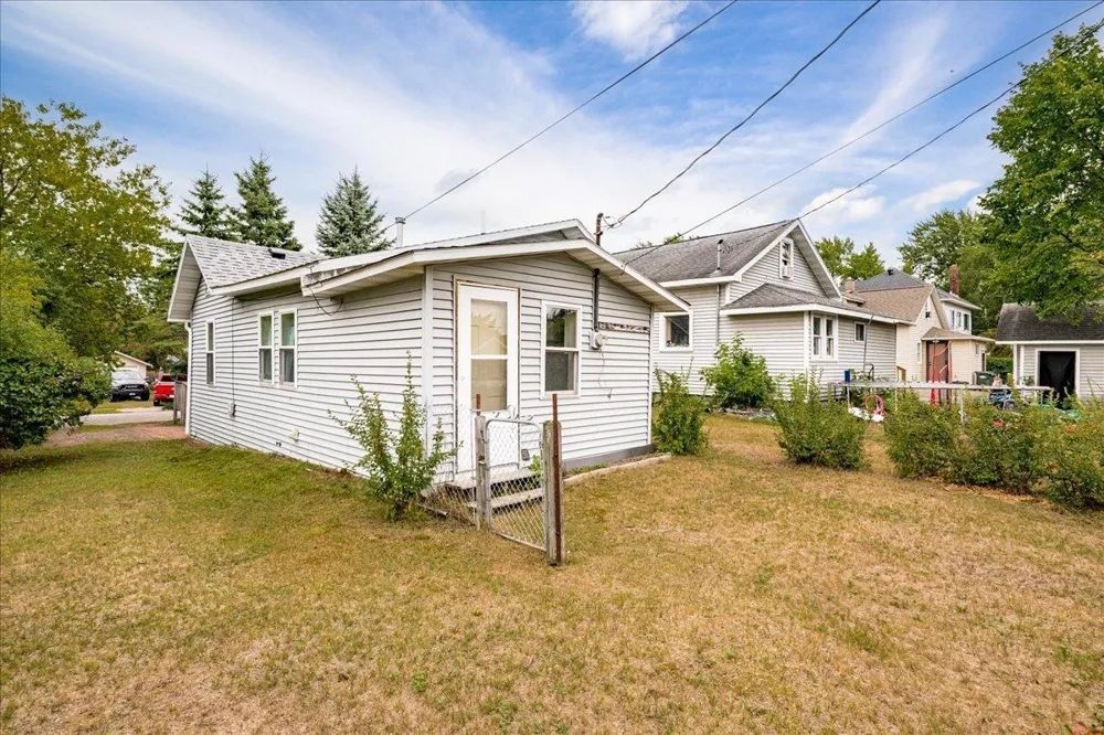 409 7th Street Cloquet, MN 55720