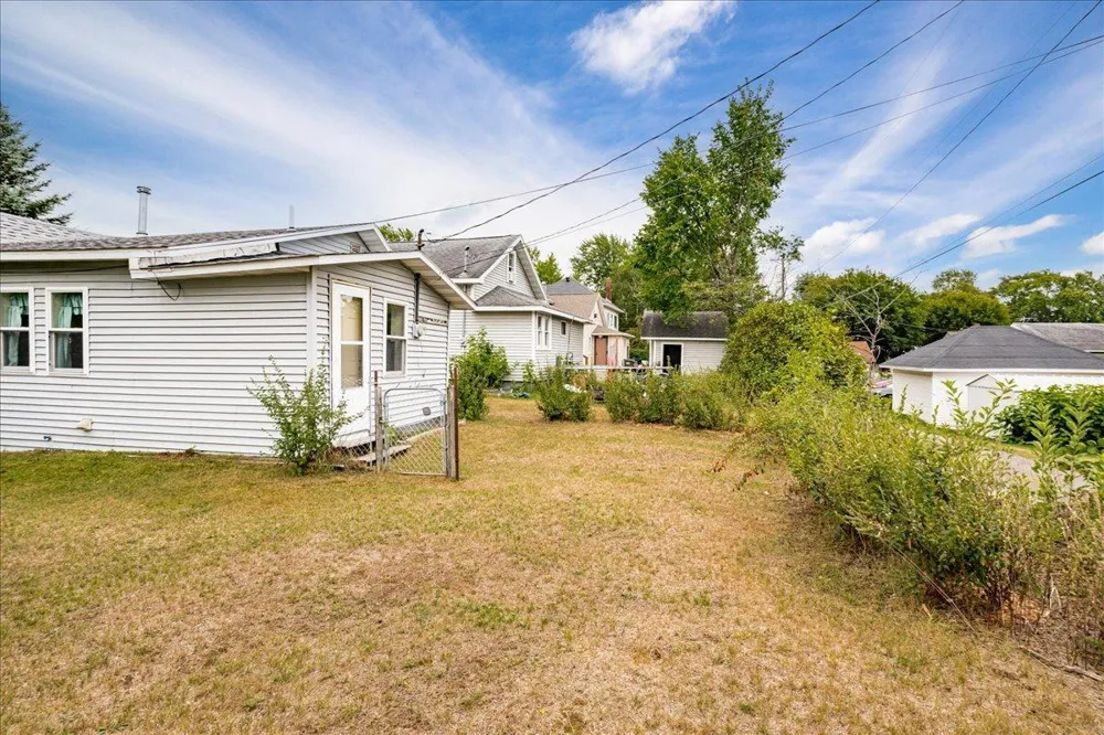409 7th Street Cloquet, MN 55720