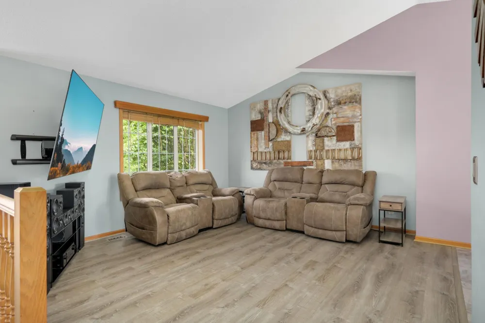 18011 Johnson Street NW Elk River, MN 55330