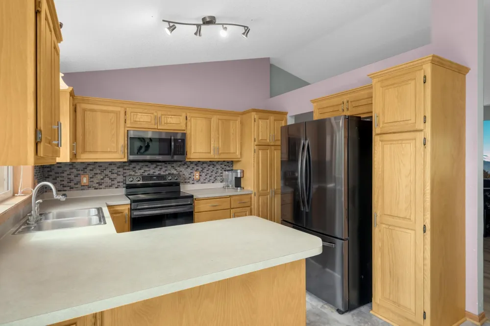 18011 Johnson Street NW Elk River, MN 55330