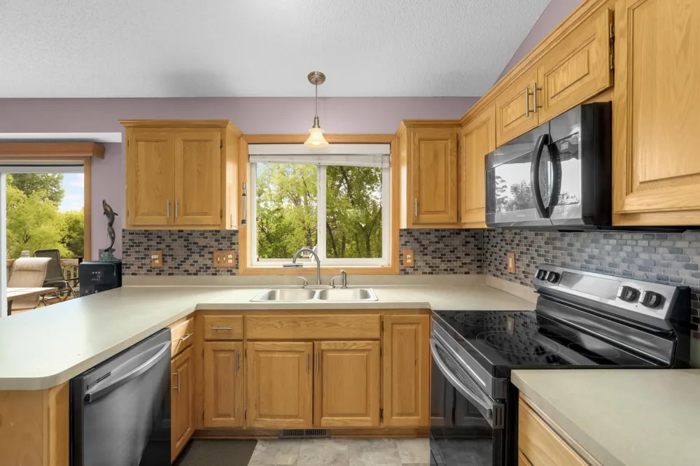 18011 Johnson Street NW Elk River, MN 55330
