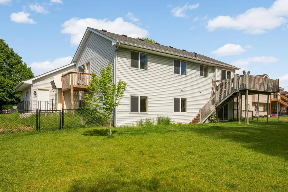 18011 Johnson Street NW Elk River, MN 55330