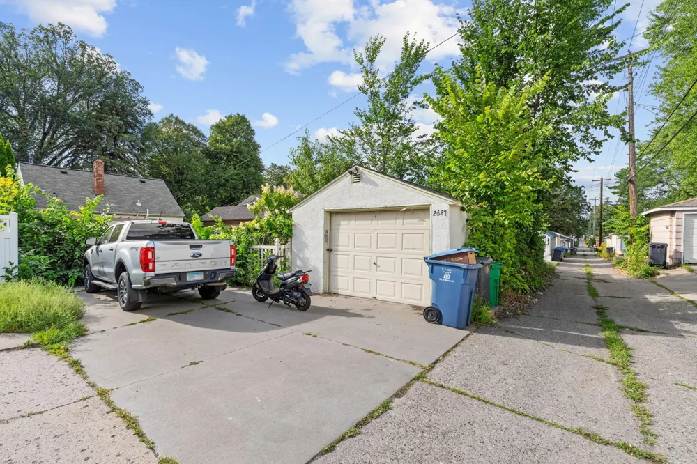 2627 Mckinley Street NE Minneapolis, MN 55418