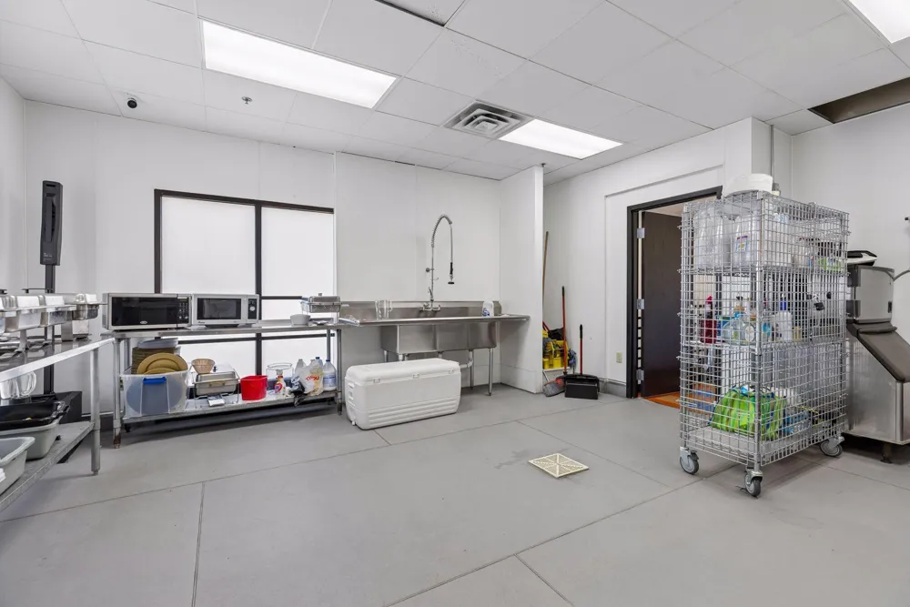 1501 E Lake Street Minneapolis, MN 55407