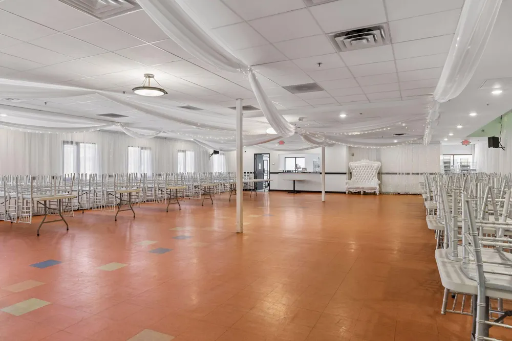 1501 E Lake Street Minneapolis, MN 55407