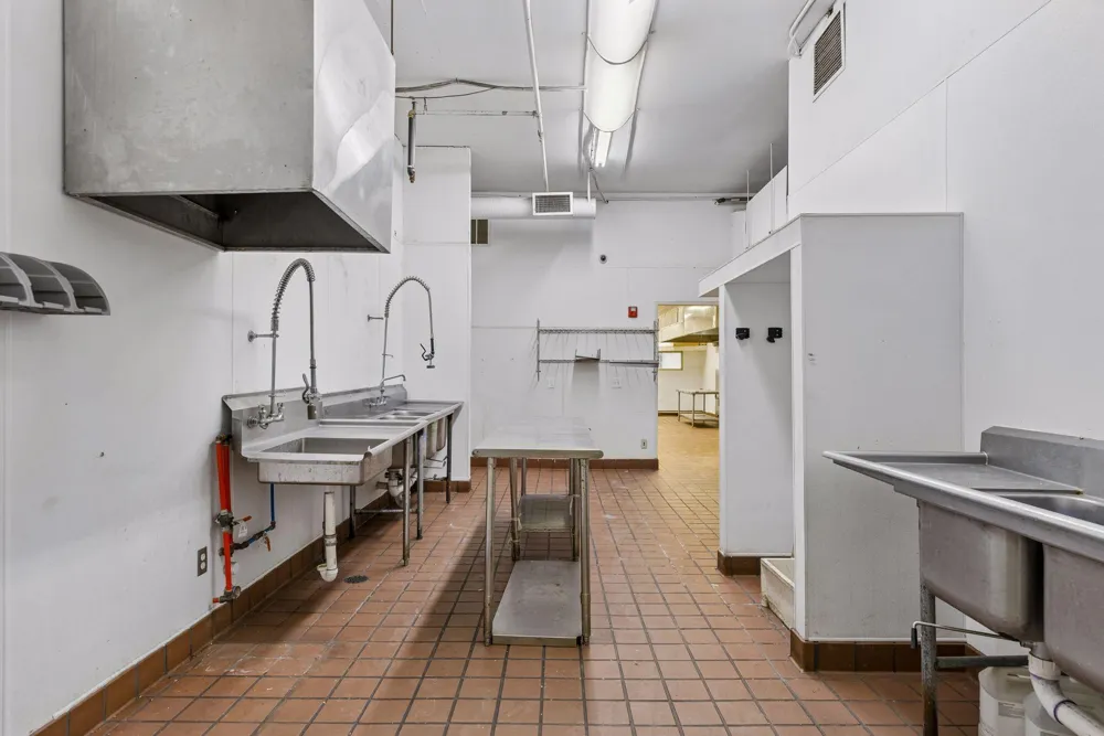 1501 E Lake Street Minneapolis, MN 55407