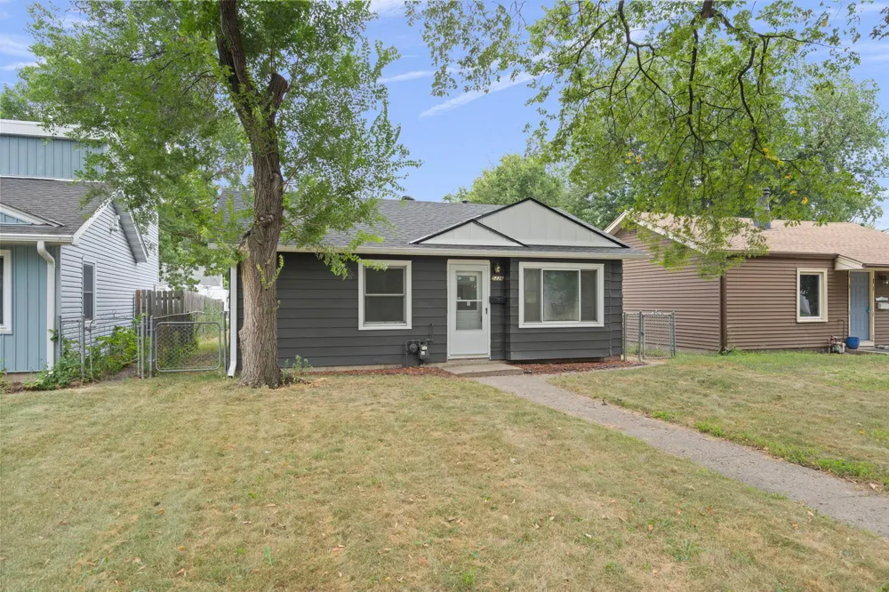 5226 Girard Avenue Minneapolis, MN 55430